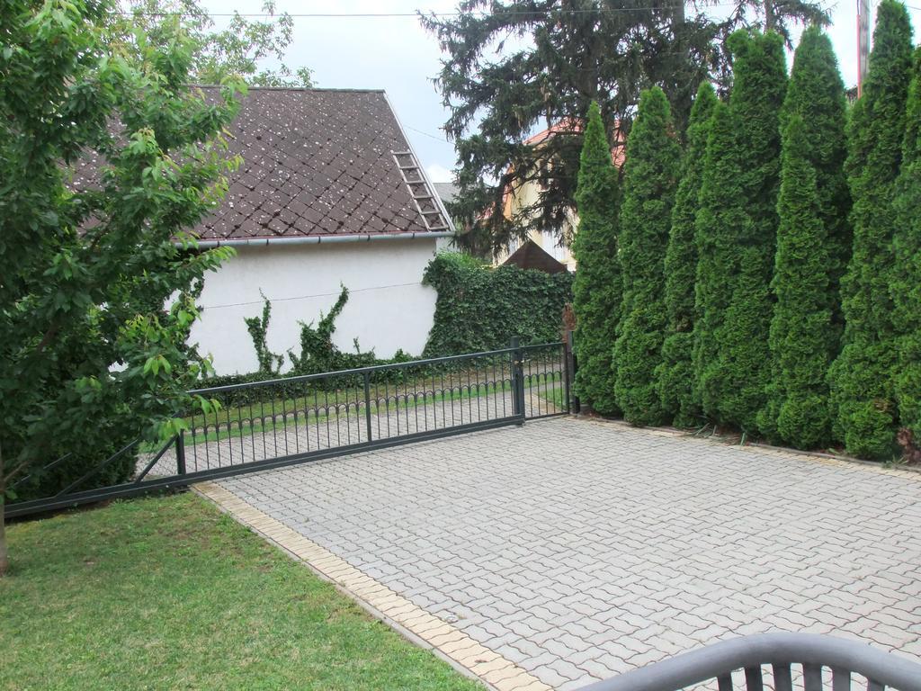 Levente Apartman Balatongyörök Extérieur photo