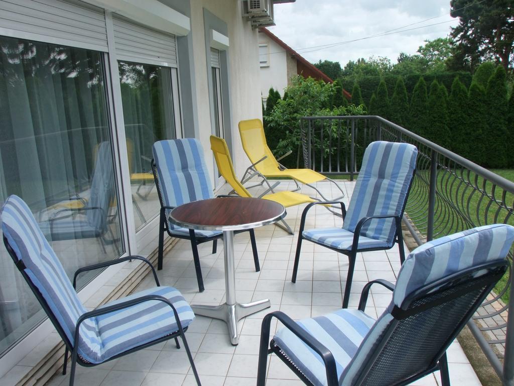 Levente Apartman Balatongyörök Extérieur photo